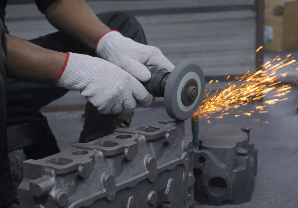 Fettling and Decoring